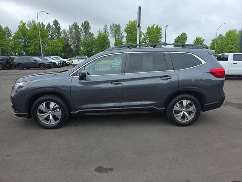 Used 2022 Subaru Ascent Premium w/ Convenience Package AWD/4WD image 2