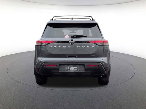 New 2025 Nissan Pathfinder SV image 6