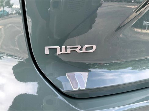 Used 2024 Kia Niro EX FWD image 23