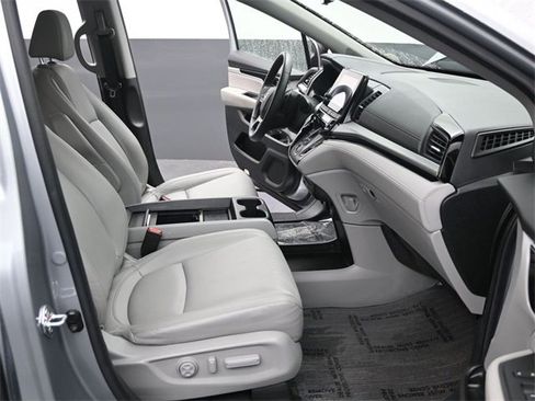 Used 2024 Honda Odyssey Touring image 21