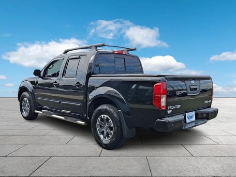 Used 2016 Nissan Frontier PRO-4X w/ Pro-4x Luxury Package AWD/4WD image 4