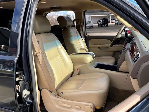 Used 2012 GMC Yukon SLE w/ Convenience Package image 8