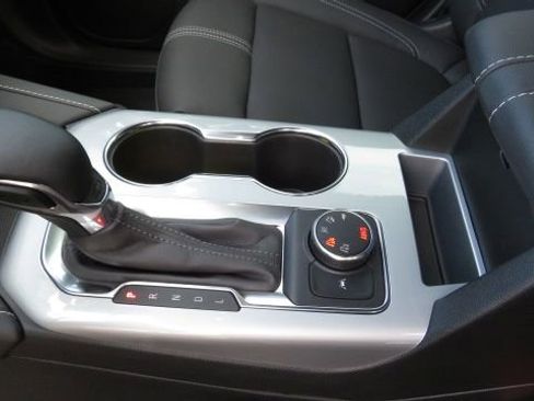 Used 2024 Chevrolet Blazer LT w/ Midnight/Sport Edition image 18