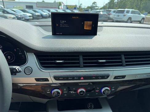 Used 2019 Audi Q7 2.0T Premium Plus w/ Premium Plus Package AWD/4WD image 15