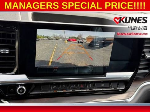 Used 2023 GMC Sierra 1500 SLT w/ SLT Convenience Package image 39