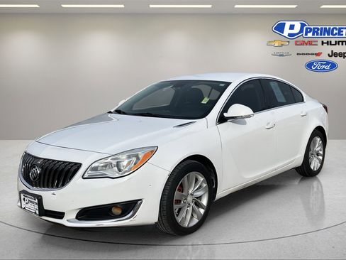 Used 2016 Buick Regal image 3