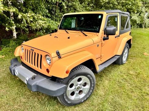 Used 2013 Jeep Wrangler Sahara w/ Connectivity Group AWD/4WD image 1