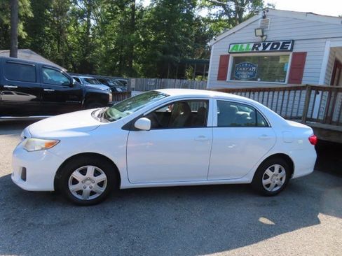 Used 2013 Toyota Corolla L FWD image 8