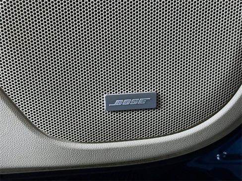 Used 2019 GMC Acadia Denali image 19