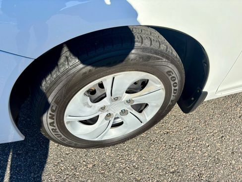 Used 2013 Honda Civic LX image 30