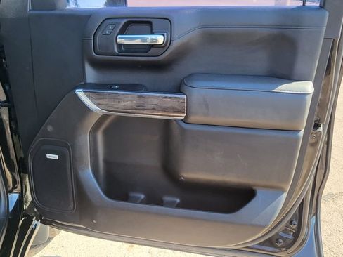 Used 2022 Chevrolet Silverado 1500 LTZ AWD/4WD image 17