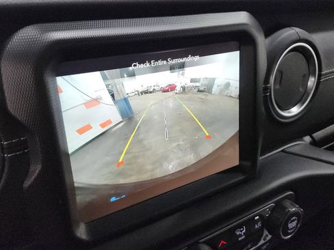 Used 2023 Jeep Wrangler Sahara image 2