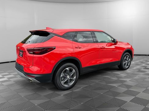 Used 2025 Chevrolet Blazer LT image 7