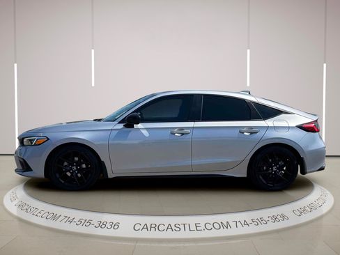 Used 2022 Honda Civic Sport image 3