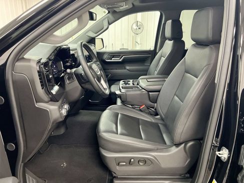 Used 2025 GMC Sierra 1500 SLT AWD/4WD image 19