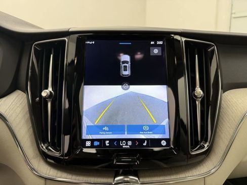 Used 2023 Volvo XC60 B5 Plus w/ Climate Package image 18