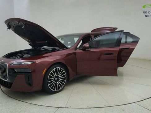 Used 2026 BMW 740i RWD image 72