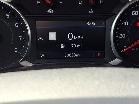 Used 2020 Chevrolet Equinox LT FWD image 17