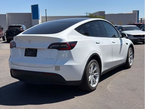 Used 2020 Tesla Model Y Long Range AWD/4WD image 3