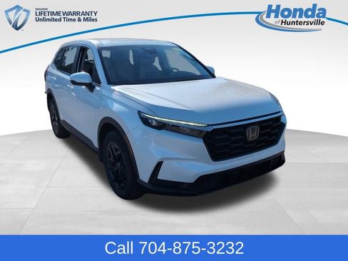 Used 2023 Honda CR-V LX image 1