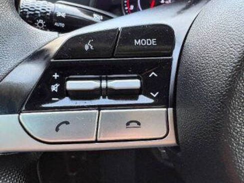 Used 2023 Hyundai Elantra SEL w/ Cargo Package image 18