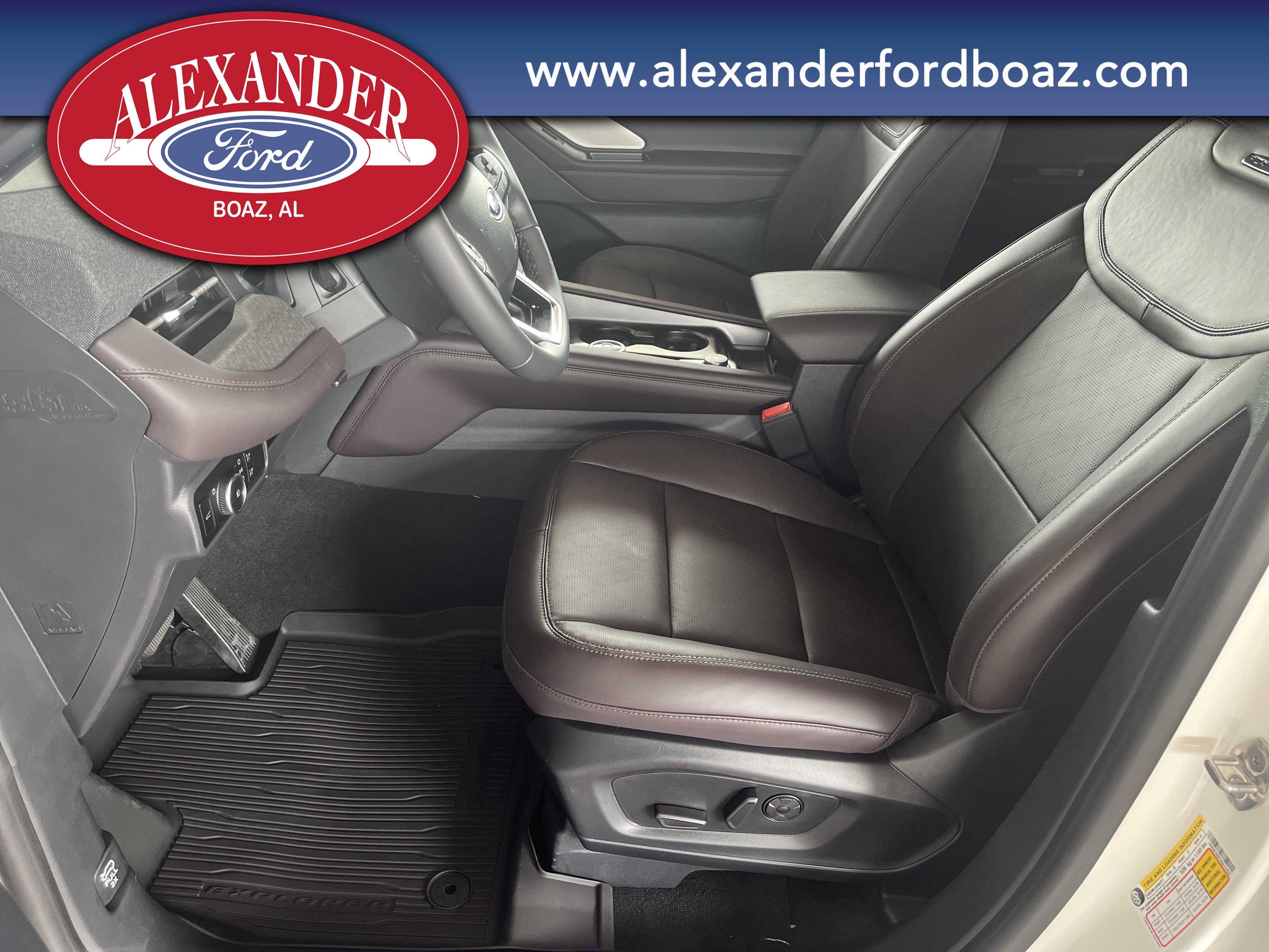 New 2027 Ford Explorer Platinum RWD image 9