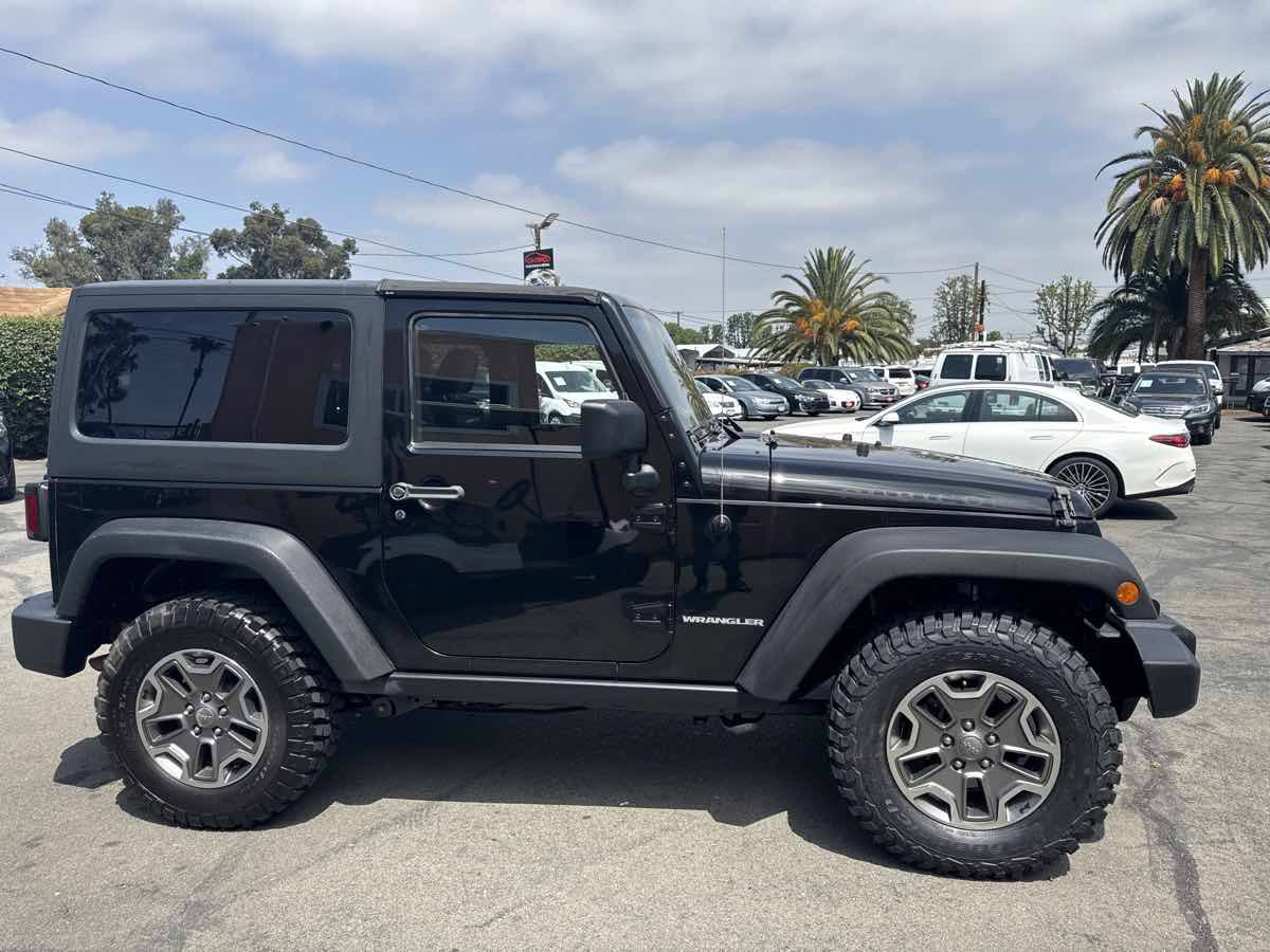 Used 2014 Jeep Wrangler Rubicon w/ Power Convenience Group AWD/4WD image 4
