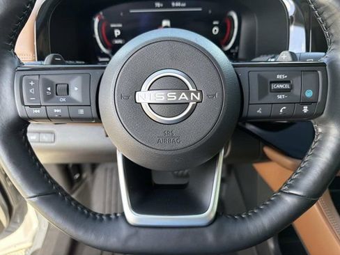 Used 2024 Nissan Pathfinder Platinum AWD/4WD image 25