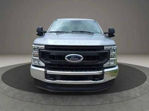 Used 2020 Ford F250 XL w/ Power Equipment Group AWD/4WD image 2