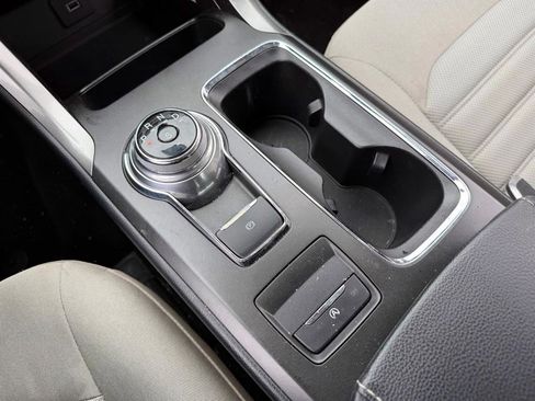 Used 2018 Ford Fusion SE image 18