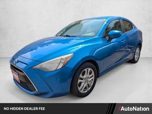 Used 2018 Toyota Yaris iA FWD image 1