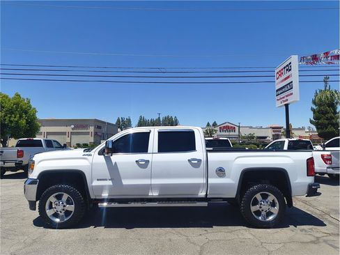 Used 2015 GMC Sierra 2500 SLT w/ Duramax Plus Package AWD/4WD image 12