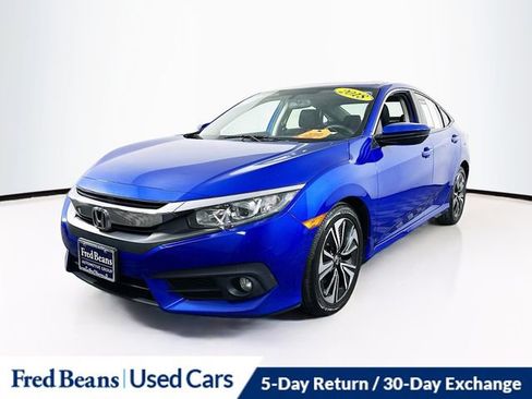 Used 2018 Honda Civic EX-T image 3