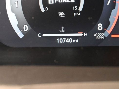 Certified 2024 Toyota Tacoma TRD Off-Road AWD/4WD image 18