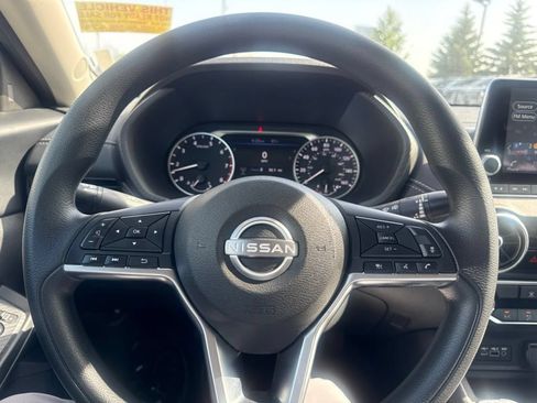 Used 2024 Nissan Sentra SV FWD image 16
