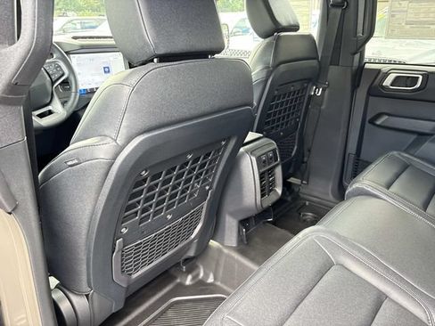 New 2026 Ford Bronco Badlands w/ Sasquatch Package AWD/4WD image 18