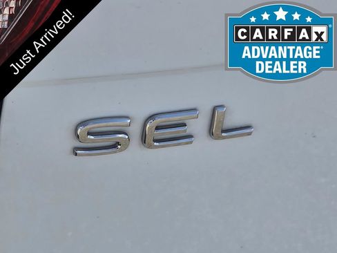 Used 2024 Volkswagen Tiguan SEL R-Line AWD/4WD image 33