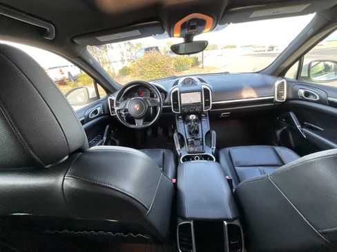 Used 2013 Porsche Cayenne AWD/4WD image 37