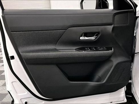 New 2026 Nissan Kicks SV w/ Cold Weather Package AWD/4WD image 32