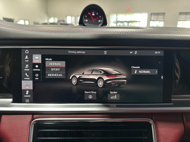Used 2018 Porsche Panamera 4 AWD/4WD image 64