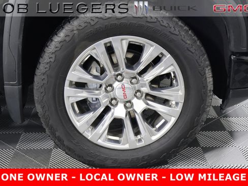 Certified 2022 GMC Sierra 1500 Denali image 3