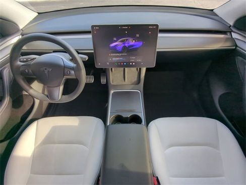 Used 2023 Tesla Model Y Long Range image 17