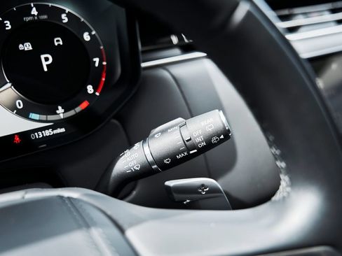 Used 2025 Land Rover Range Rover SE AWD/4WD image 58