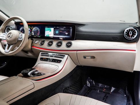Used 2019 Mercedes-Benz CLS 450 4MATIC w/ Driver Assistance Package image 16