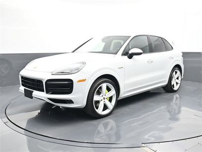 Certified 2023 Porsche Cayenne Platinum Edition