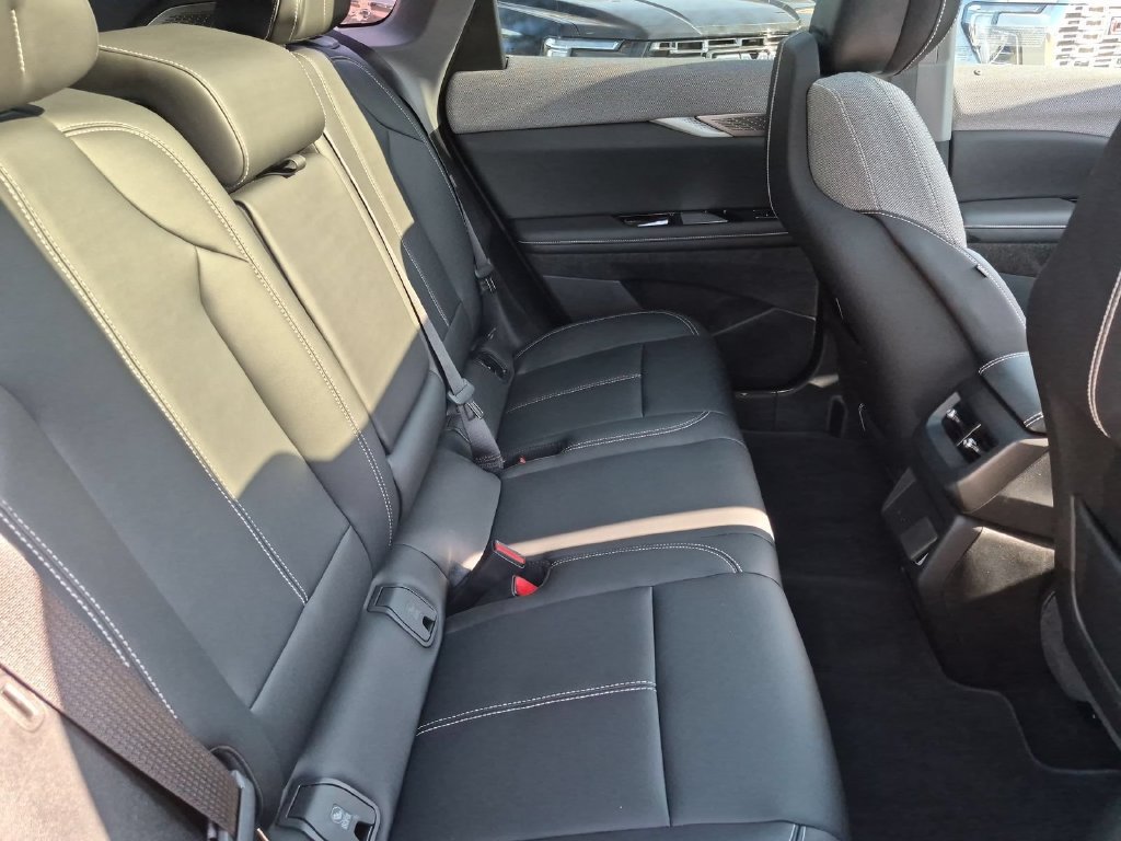 Used 2026 Cadillac Optiq Sport 1 RWD image 20