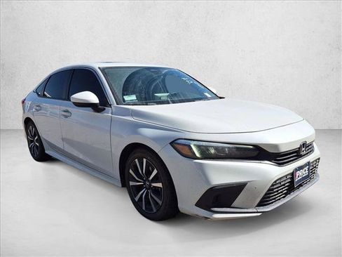Used 2024 Honda Civic EX image 3