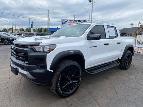 Used 2025 Chevrolet Colorado Trail Boss AWD/4WD image 8