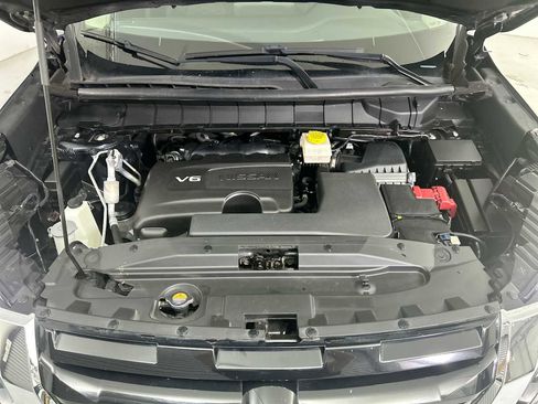 Used 2022 Nissan Pathfinder SV image 17