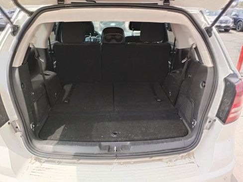 Used 2020 Dodge Journey SE w/ Blacktop Package FWD image 9